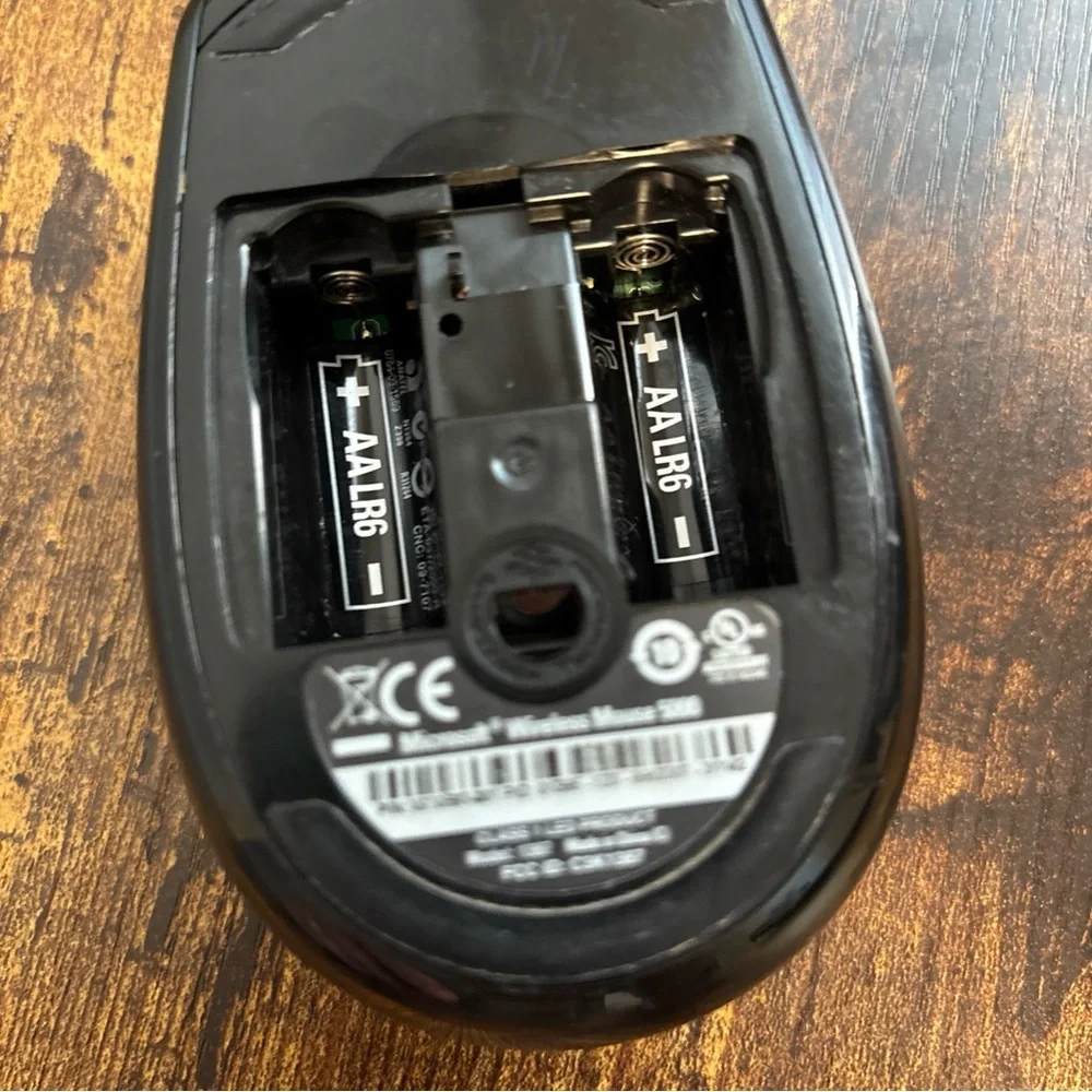 Microsoft Wireless Black Mouse No USB